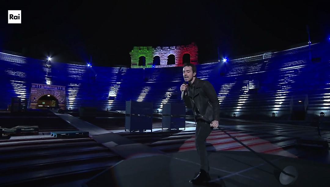Europe Shine A Light
