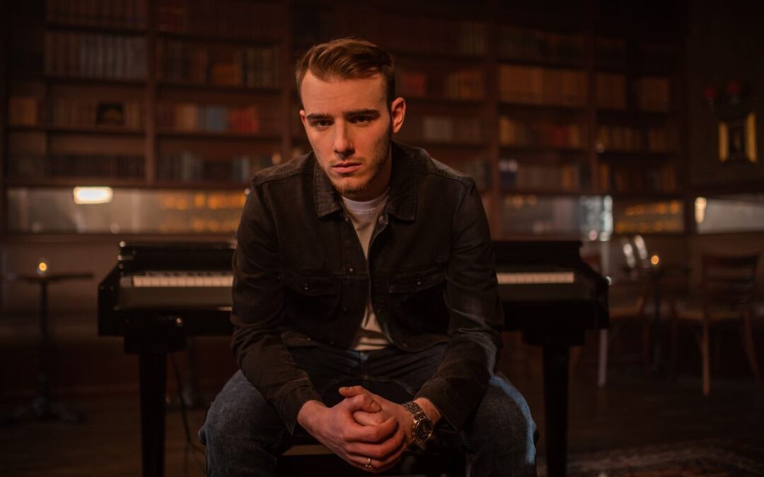 Eurovision 2022: la Polonia con Krystian Ochman e la sua “River”